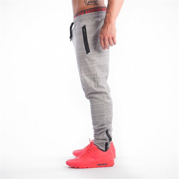 Slim-fit feet sweatpants